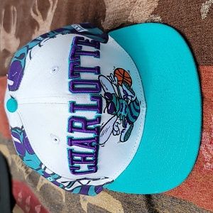 Charlotte hat